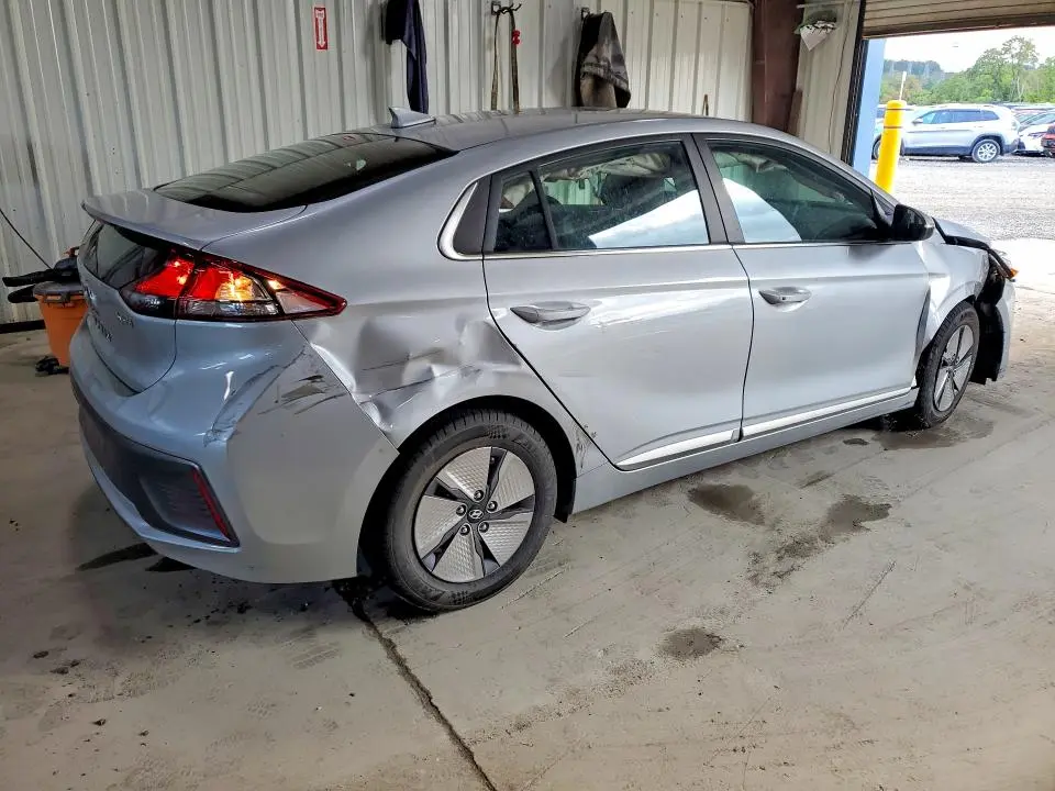 2021 HYUNDAI IONIQ SE  