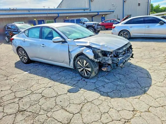 2021 NISSAN ALTIMA SV  