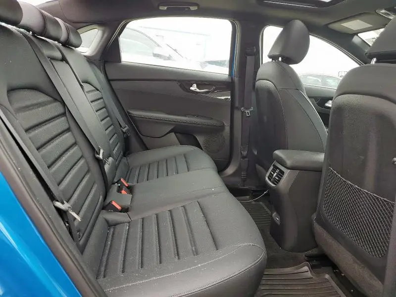 2023 KIA FORTE GT LINE  