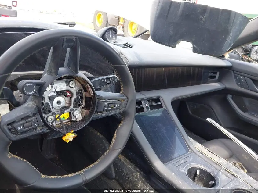 2024 PORSCHE TAYCAN  