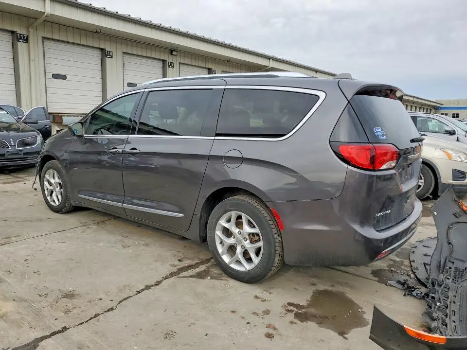 2017 CHRYSLER PACIFICA TOURING L PLUS  