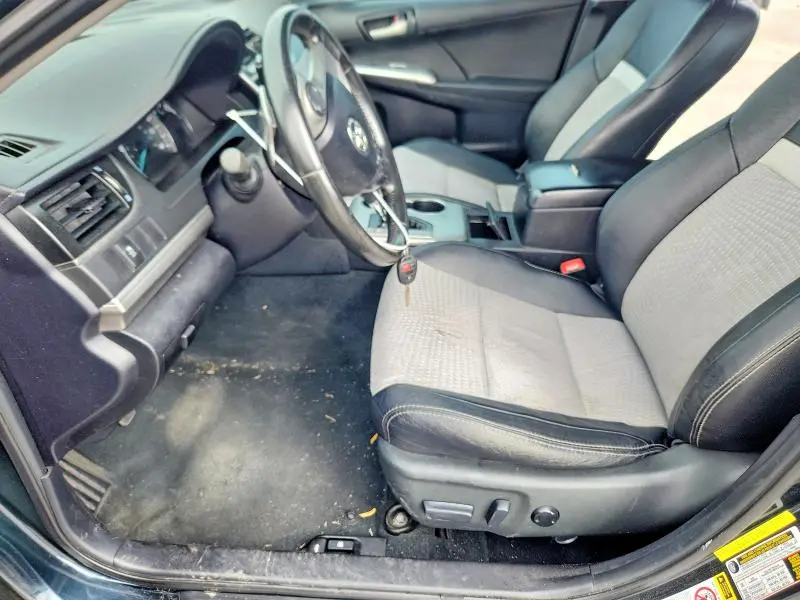 2013 TOYOTA CAMRY SE  