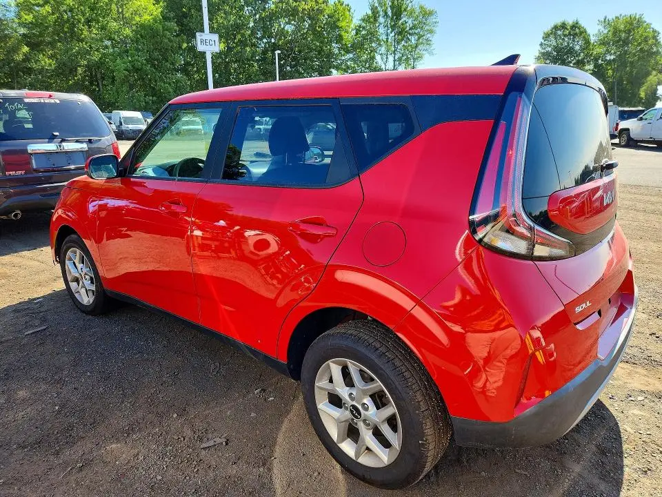 2024 KIA SOUL LX  