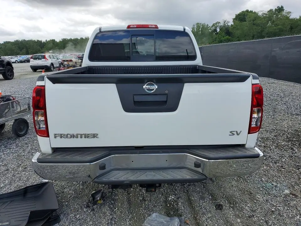 2018 NISSAN FRONTIER SV  