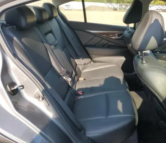 2018 INFINITI Q50 LUXE  