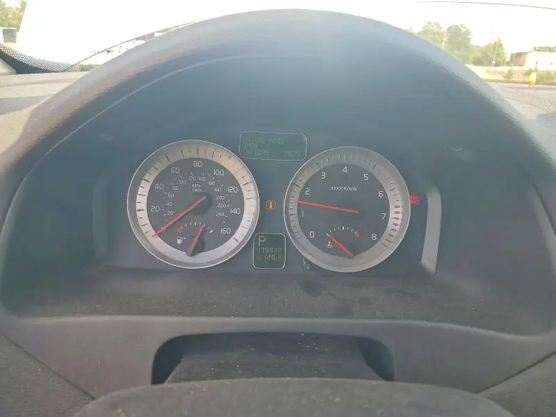 2011 VOLVO C70 T5  