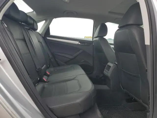 2012 VOLKSWAGEN PASSAT SE  
