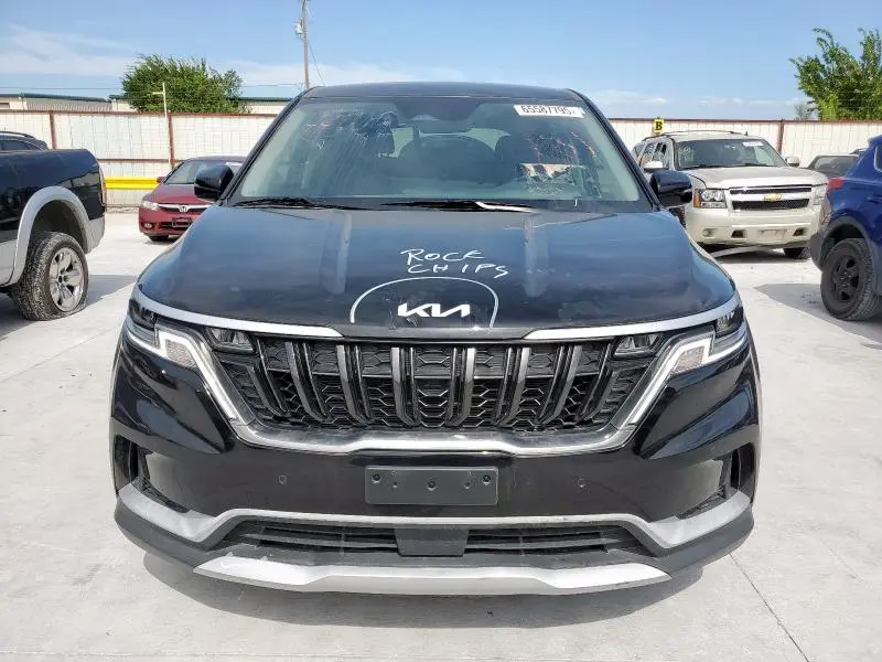2024 KIA CARNIVAL EX  