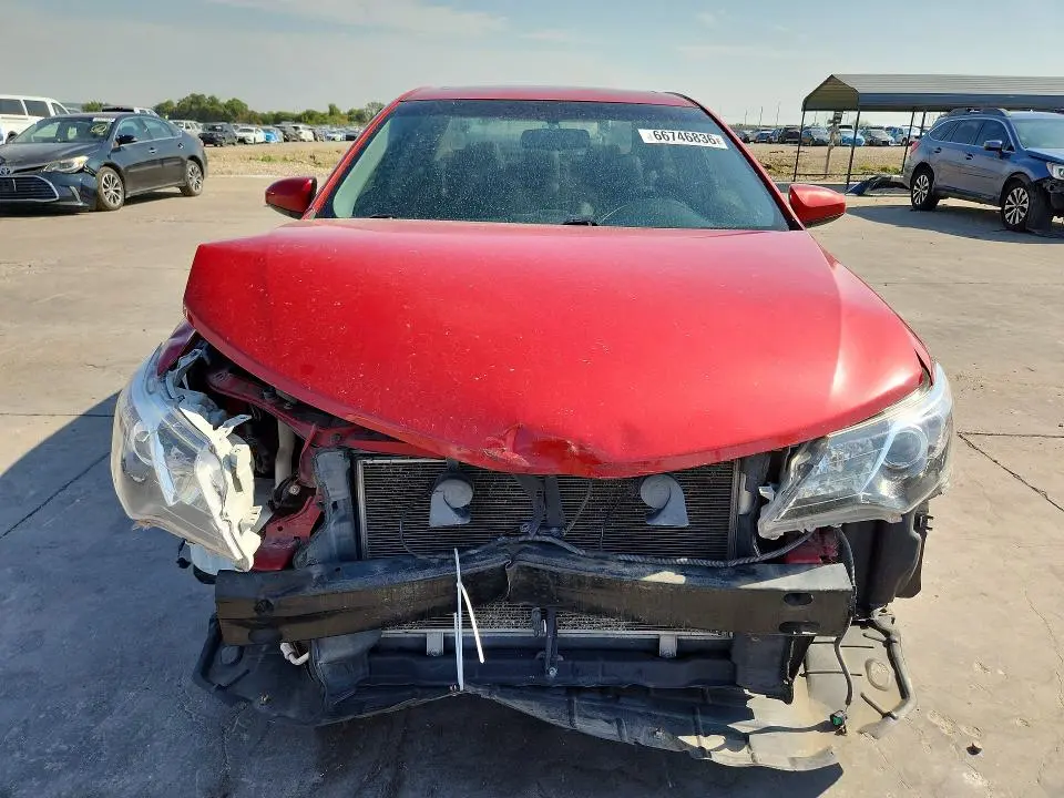 2013 TOYOTA CAMRY SE  