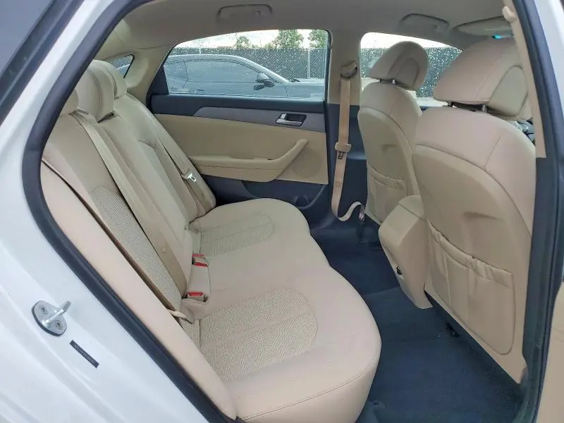 2017 HYUNDAI SONATA SE  