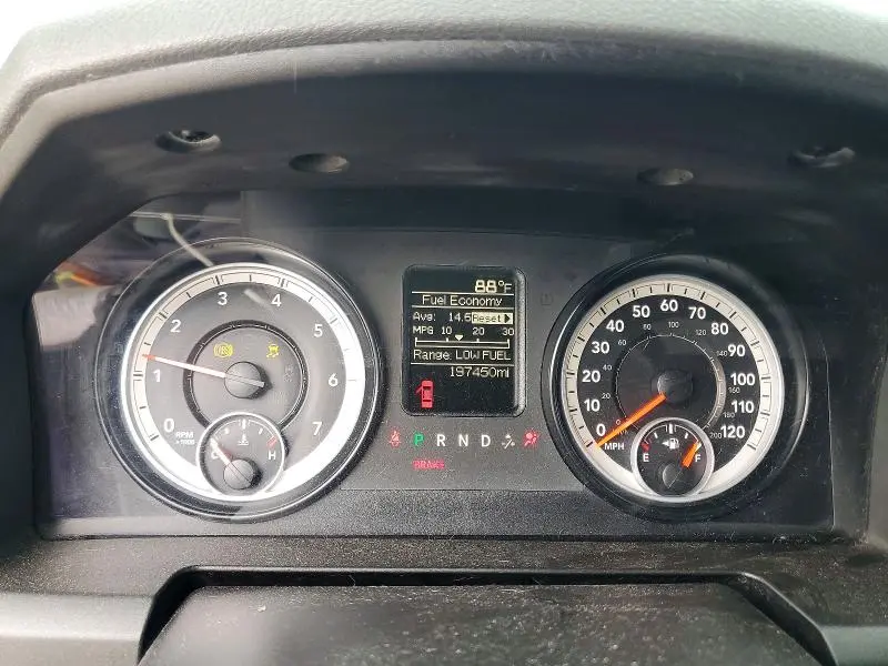 2014 RAM 1500 ST  