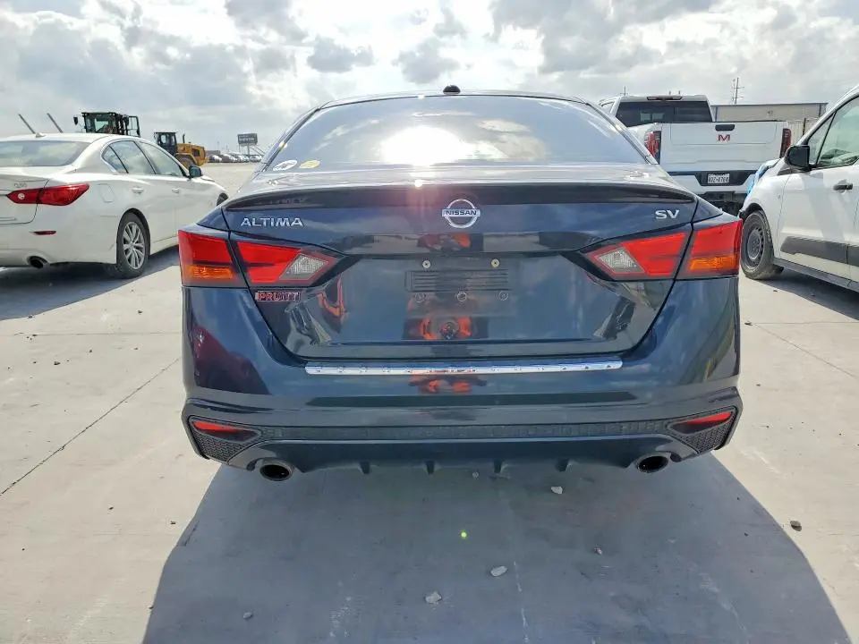 2019 NISSAN ALTIMA SV  