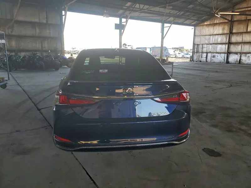 2024 LEXUS ES 300H BASE  