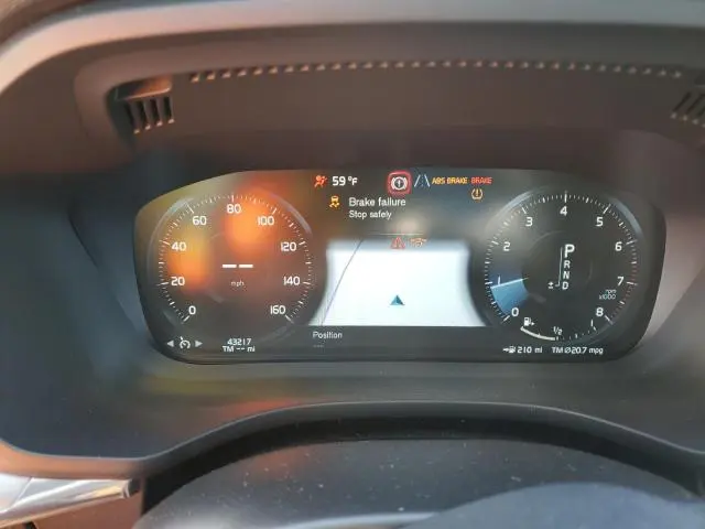 2019 VOLVO XC60 T5  