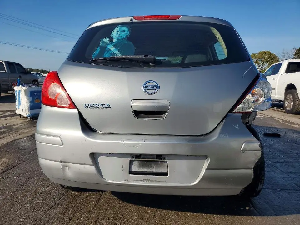 2011 NISSAN VERSA 1.8 S  