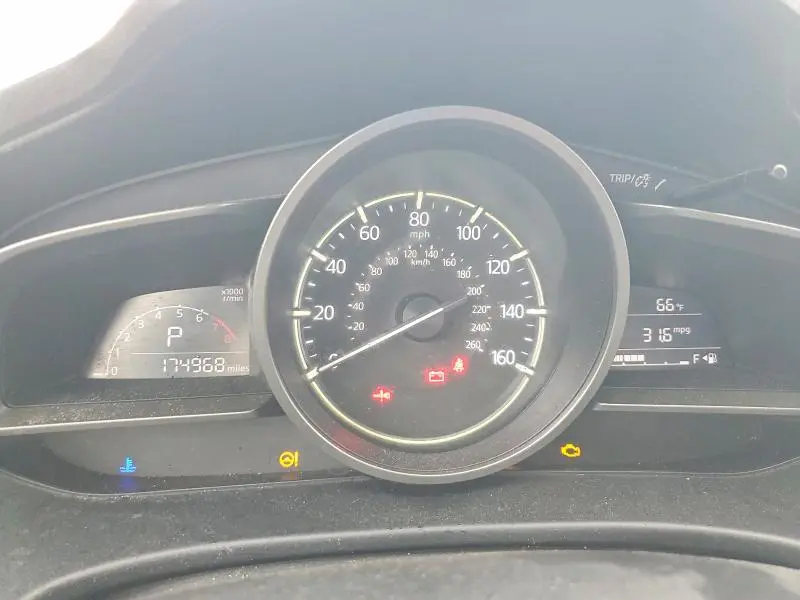 2017 MAZDA 3 TOURING  