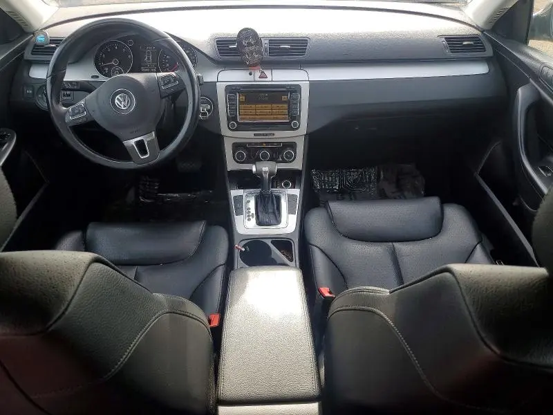 2010 VOLKSWAGEN PASSAT KOMFORT  