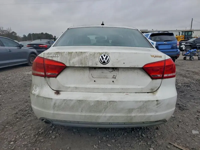 2013 VOLKSWAGEN PASSAT S  