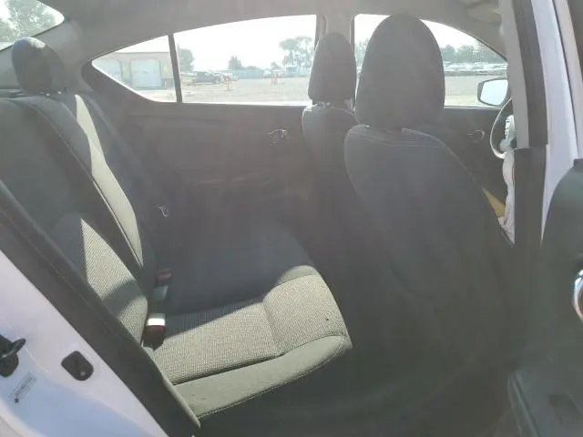 2019 NISSAN VERSA S  