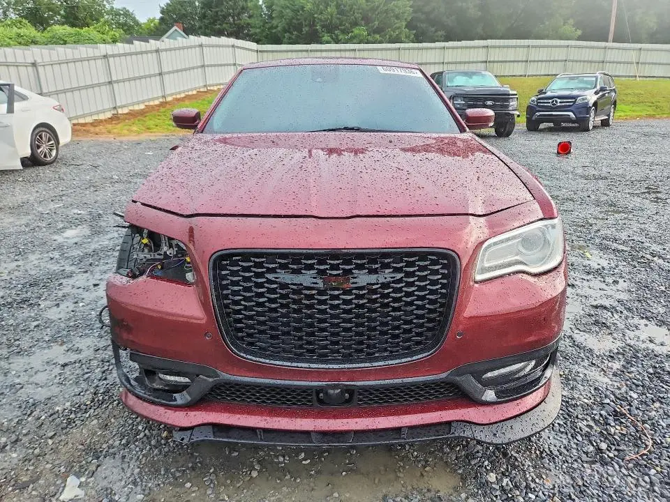 2015 CHRYSLER 300C   