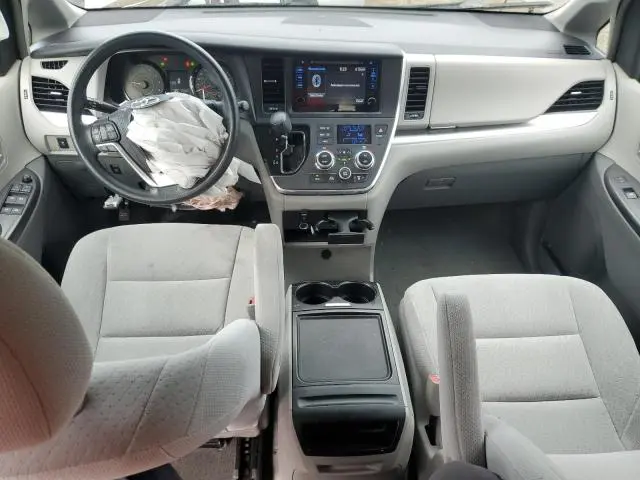 2016 TOYOTA SIENNA LE  