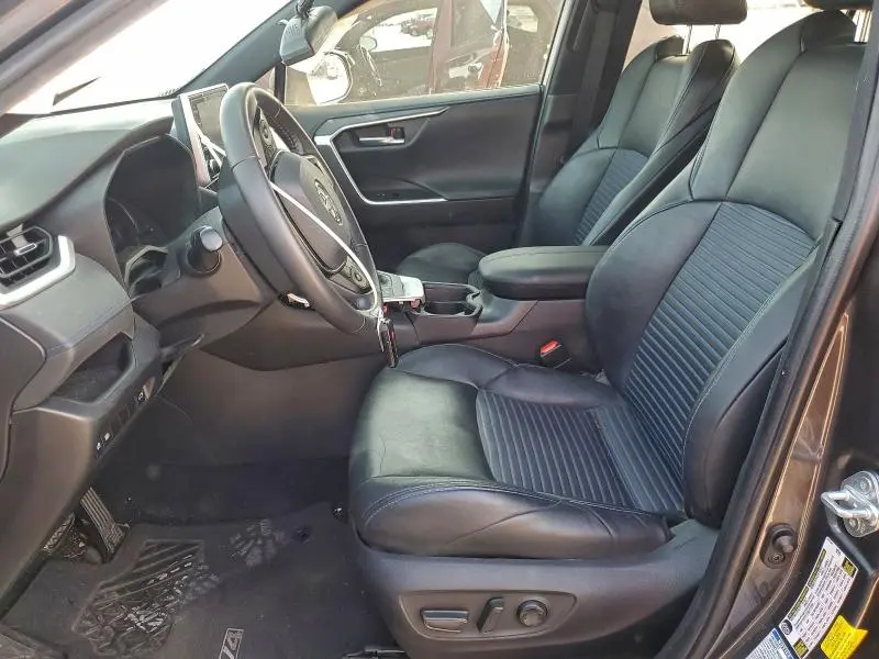 2021 TOYOTA RAV4 XSE  