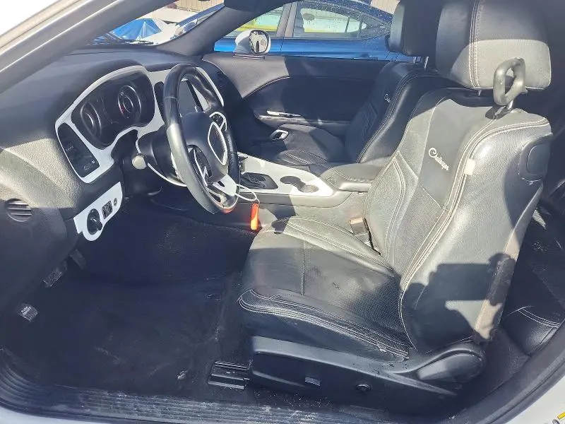 2015 DODGE CHALLENGER SXT  