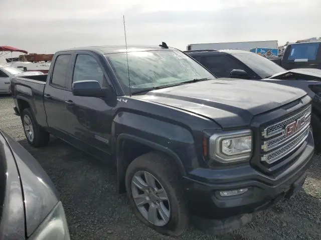 2017 GMC SIERRA K1500 SLE  