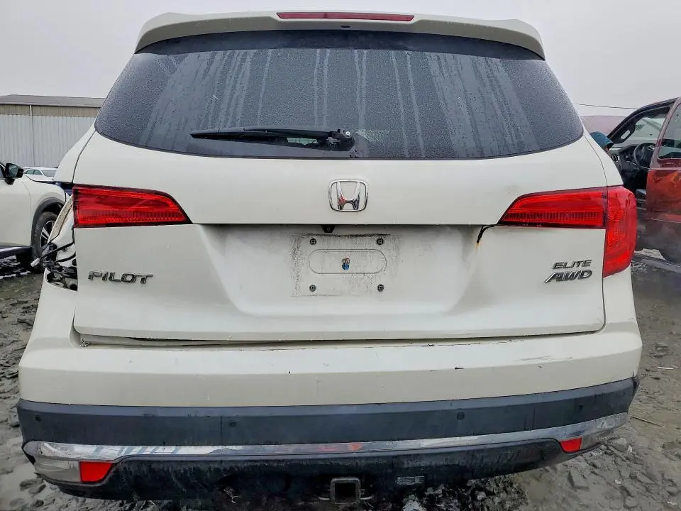 2017 HONDA PILOT ELITE  