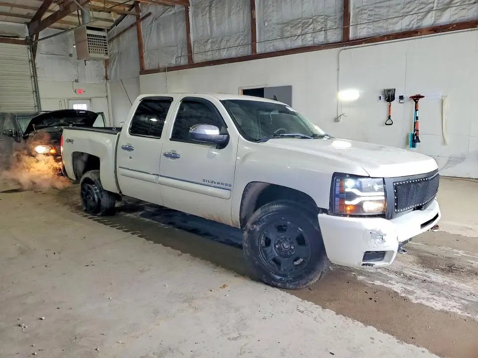 2011 CHEVROLET SILVERADO K1500 LTZ  