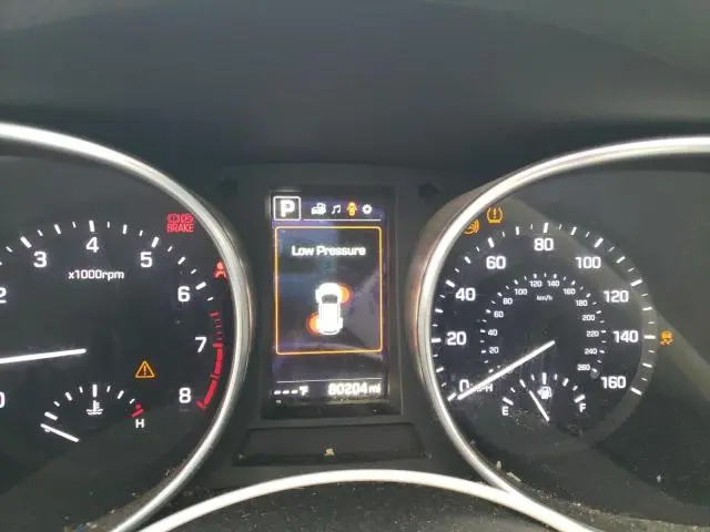 2017 HYUNDAI SANTA FE SE  