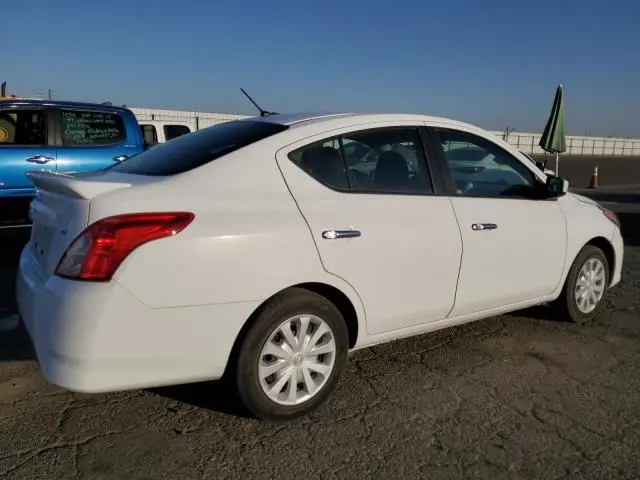 2019 NISSAN VERSA S  