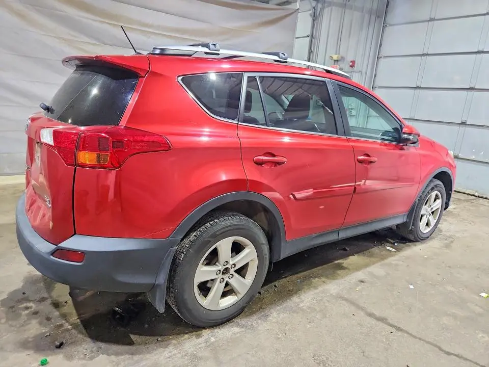 2014 TOYOTA RAV4 XLE  