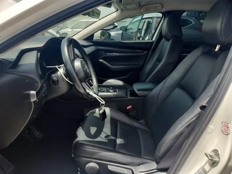 2021 MAZDA 3 SELECT  