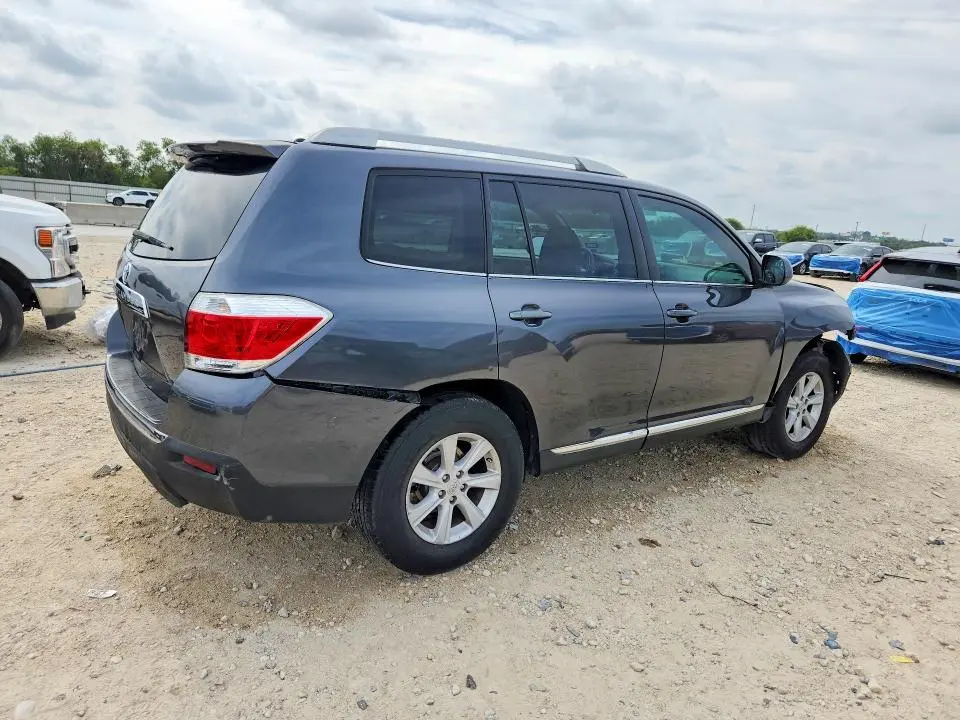 2013 TOYOTA HIGHLANDER BASE  