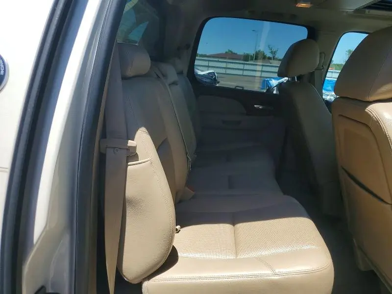 2013 CHEVROLET AVALANCHE LTZ  