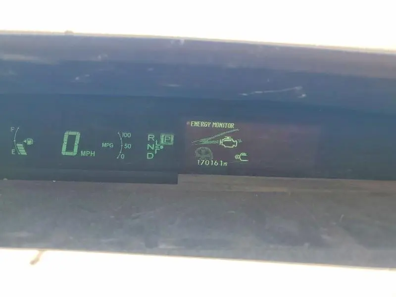 2010 TOYOTA PRIUS III  