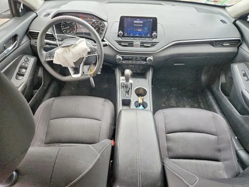 2022 NISSAN ALTIMA SV  