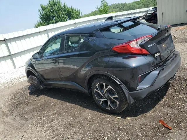 2022 TOYOTA C-HR XLE  