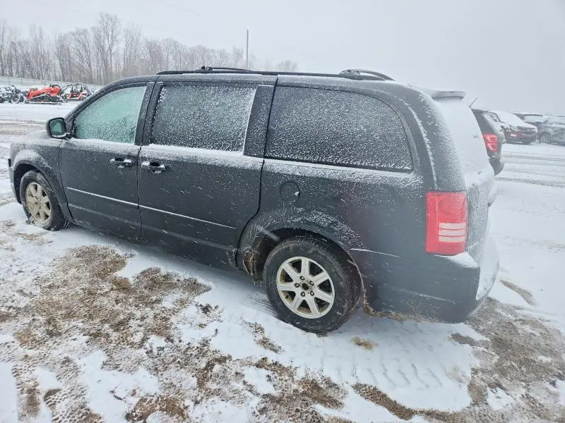 2010 CHRYSLER TOWN & COUNTRY LX  