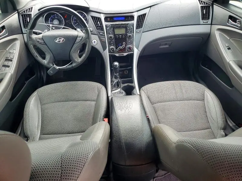 2011 HYUNDAI SONATA SE  