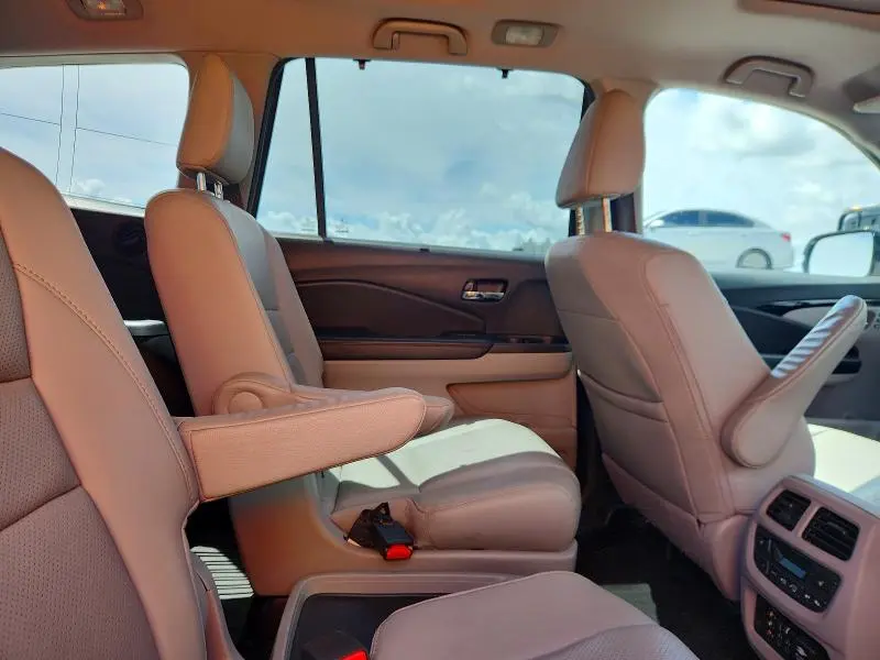 2018 HONDA PILOT ELITE  