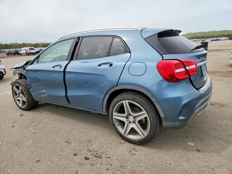 2015 MERCEDES-BENZ GLA 250 4MATIC  