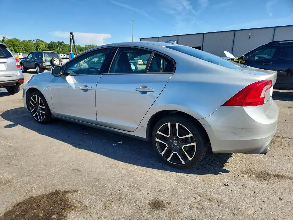 2017 VOLVO S60   