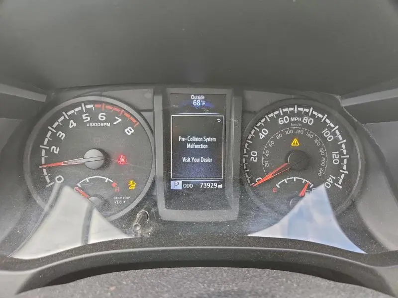 2021 TOYOTA TACOMA SR  