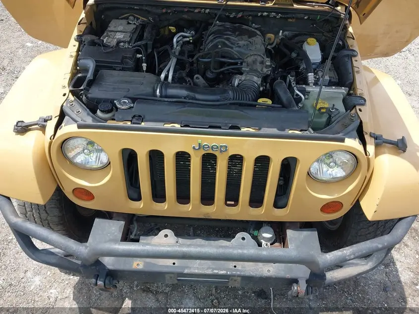 2013 JEEP WRANGLER UNLIMITED SAHARA
