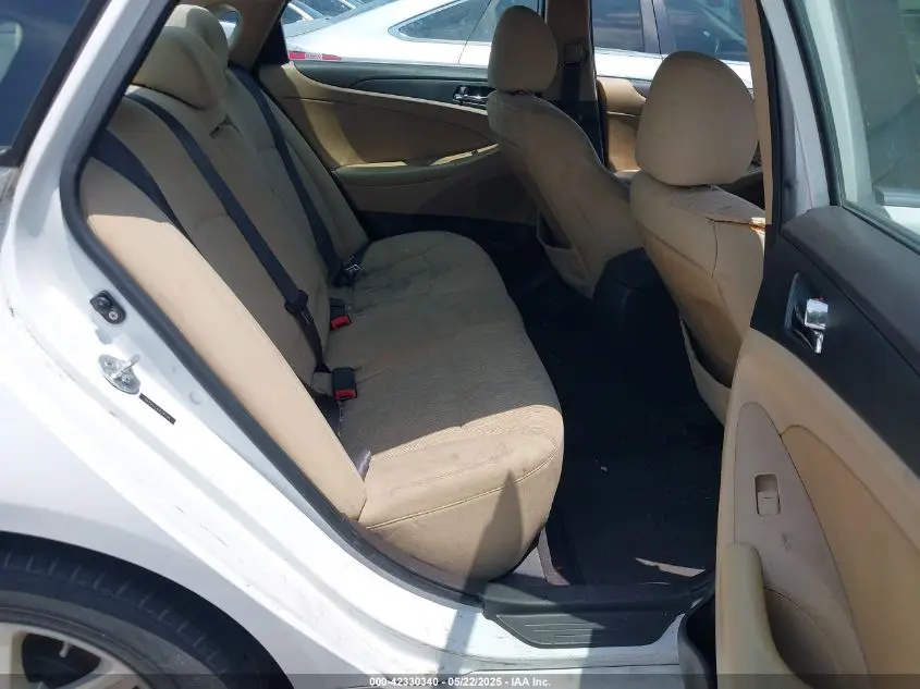 2011 HYUNDAI SONATA GLS