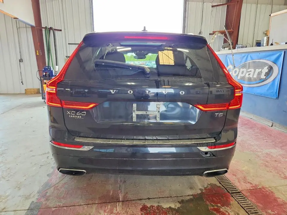 2021 VOLVO XC60 T5 INSCRIPTION  