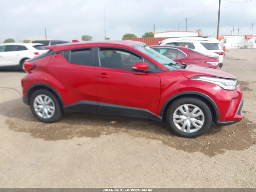 2020 TOYOTA C-HR LE