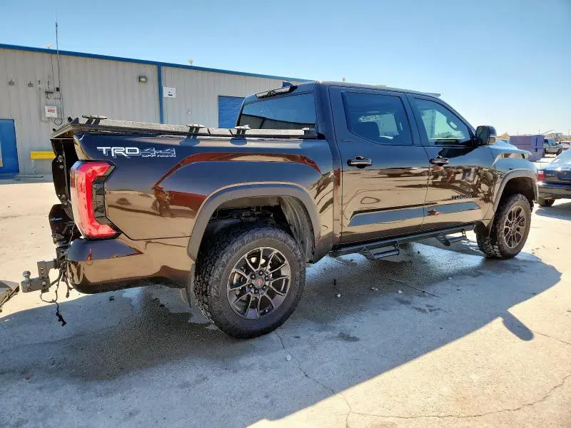 2024 TOYOTA TUNDRA CREWMAX LIMITED  